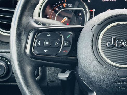 Used 2019 Jeep Wrangler Unlimited Sport S AWD/4WD image 13