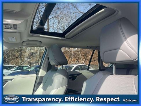 Used 2024 Toyota RAV4 Limited image 20