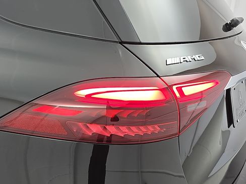 Certified 2026 Mercedes-Benz GLE 53 AMG 4MATIC image 35