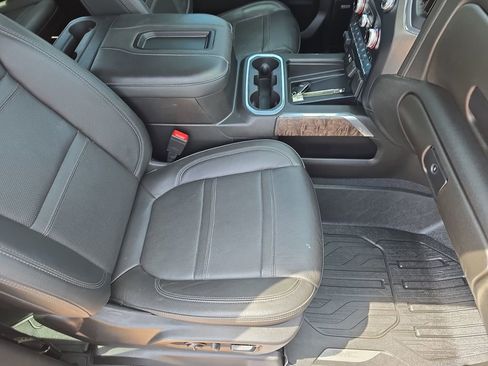 Used 2022 GMC Sierra 3500 Denali AWD/4WD image 10