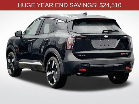 New 2025 Nissan Kicks SR image 7