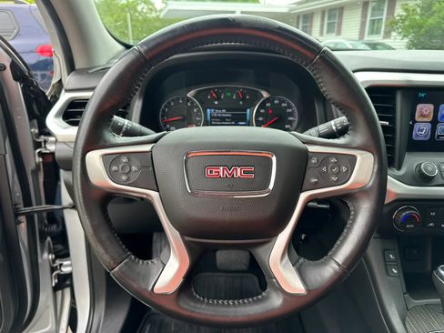 Used 2017 GMC Acadia SLT AWD/4WD image 23