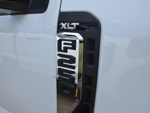 New 2026 Ford F250 XLT w/ Snow Plow Prep Package AWD/4WD image 11