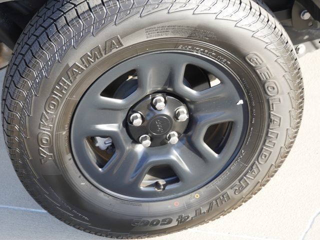 Used 2024 Jeep Wrangler Unlimited Sport AWD/4WD image 10