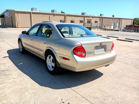 Used 2000 Nissan Maxima GLE image 7