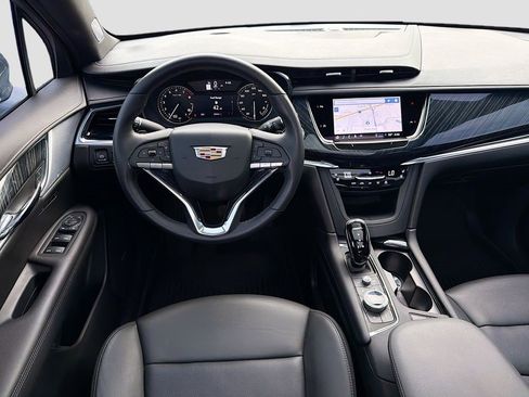 Certified 2024 Cadillac XT6 Premium Luxury FWD image 28