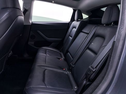 Used 2023 Tesla Model Y Performance image 33