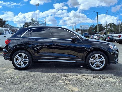 Used 2022 Audi Q3 2.0T Premium Plus w/ Premium Plus Package image 8