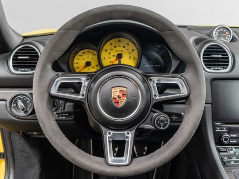 Used 2018 Porsche 718 Boxster GTS RWD image 15