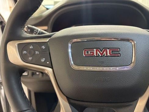 Used 2023 GMC Acadia Denali w/ Denali Ultimate Package AWD/4WD image 15