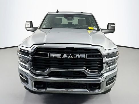 Used 2026 RAM 2500 Big Horn AWD/4WD image 2