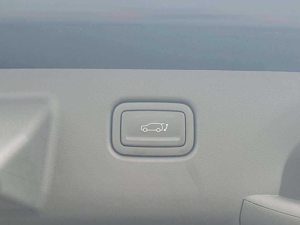 Used 2024 Hyundai Kona Limited FWD image 33
