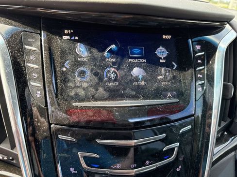 Used 2019 Cadillac Escalade ESV Platinum RWD image 15