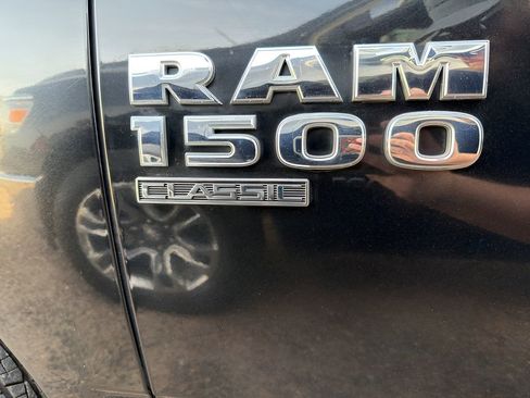 Used 2021 RAM 1500 Classic SLT image 36