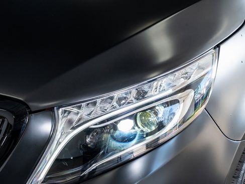 Used 2021 Mercedes-Benz Metris Passenger image 12