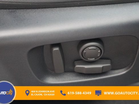 Used 2023 Land Rover Discovery Sport SE R-Dynamic image 17