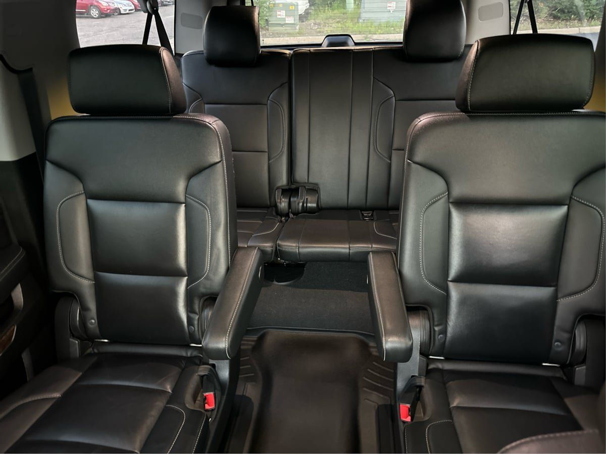 Used 2019 Chevrolet Suburban LT AWD/4WD image 29
