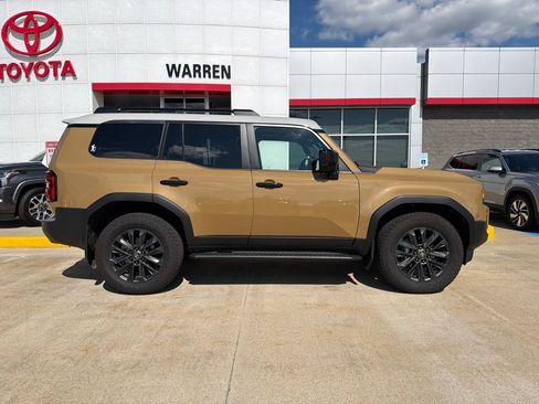 Used 2024 Toyota Land Cruiser w/ Premium Package AWD/4WD image 9