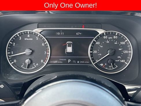 Used 2025 Nissan Pathfinder SL FWD image 12