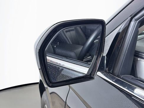 Used 2024 Ford Expedition XLT image 30