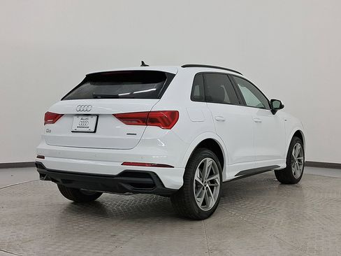 New 2025 Audi Q3 2.0T Premium image 9