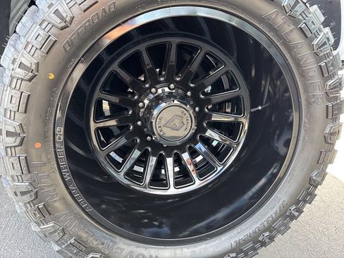 Used 2026 Ford F450 Platinum image 11