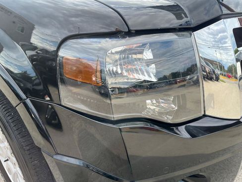 Used 2014 Ford Expedition Limited w/ Equipment Group 301A AWD/4WD image 11