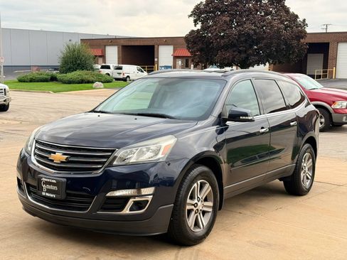 Used 2016 Chevrolet Traverse LT AWD/4WD image 1