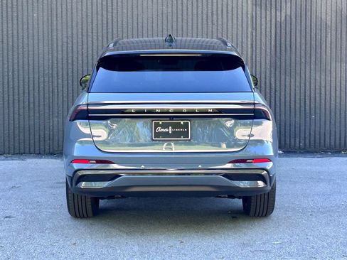 Used 2026 Lincoln Nautilus Reserve w/ Jet Appearance Package AWD/4WD image 5