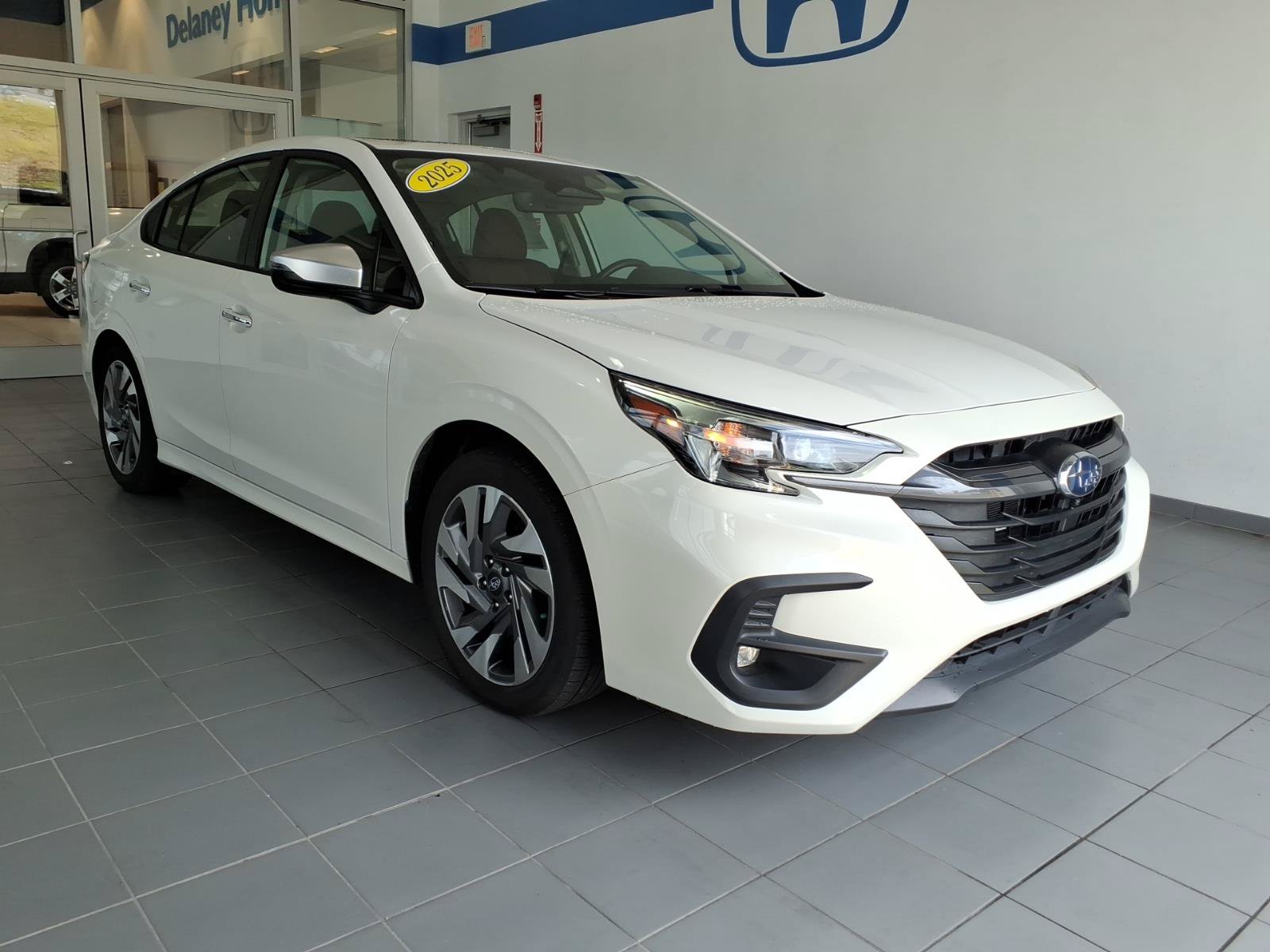 Used 2025 Subaru Legacy Touring XT AWD/4WD image 1