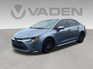 Used 2024 Toyota Corolla LE FWD video 1