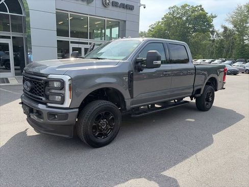 Used 2024 Ford F350 XLT w/ XLT Premium Package AWD/4WD image 2