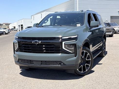 Used 2025 Chevrolet Tahoe RST w/ Comfort Package RWD image 3