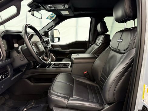 Certified 2025 Ford F450 Platinum image 12