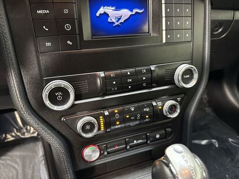 Used 2019 Ford Mustang Coupe w/ Black Accent Package RWD image 9