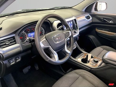Used 2023 GMC Acadia SLE w/ Driver Convenience Package FWD image 17