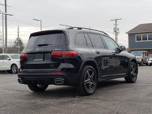 Used 2023 Mercedes-Benz GLB 250 4MATIC image 5