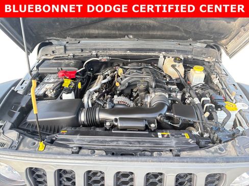 Used 2023 Jeep Gladiator Mojave w/ Cold Weather Group AWD/4WD image 24