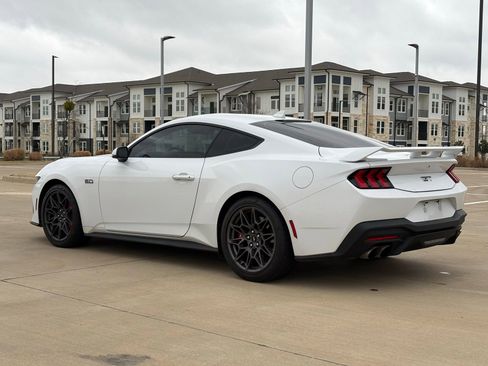 Used 2024 Ford Mustang GT Premium w/ GT Performance Package image 5