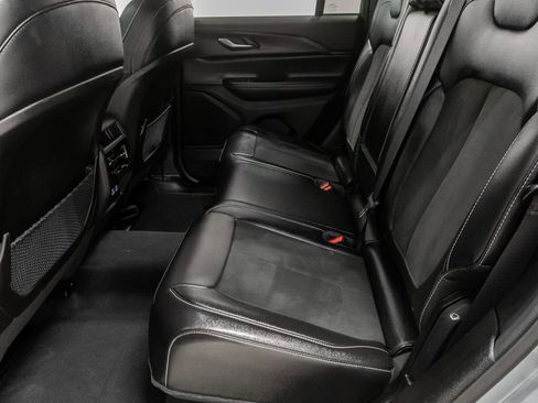 Used 2024 Jeep Grand Cherokee Altitude image 22