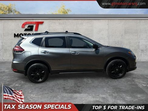 Used 2018 Nissan Rogue SV image 8