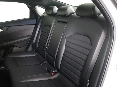 Used 2023 Kia Forte GT-Line w/ GT-Line Premium Package FWD image 32