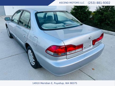 Used 2002 Honda Accord LX image 3