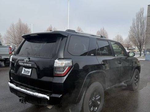 Used 2023 Toyota 4Runner SR5 image 6