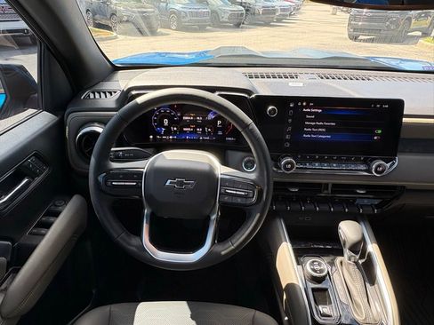 Used 2024 Chevrolet Colorado ZR2 w/ ZR2 Convenience Package III AWD/4WD image 15