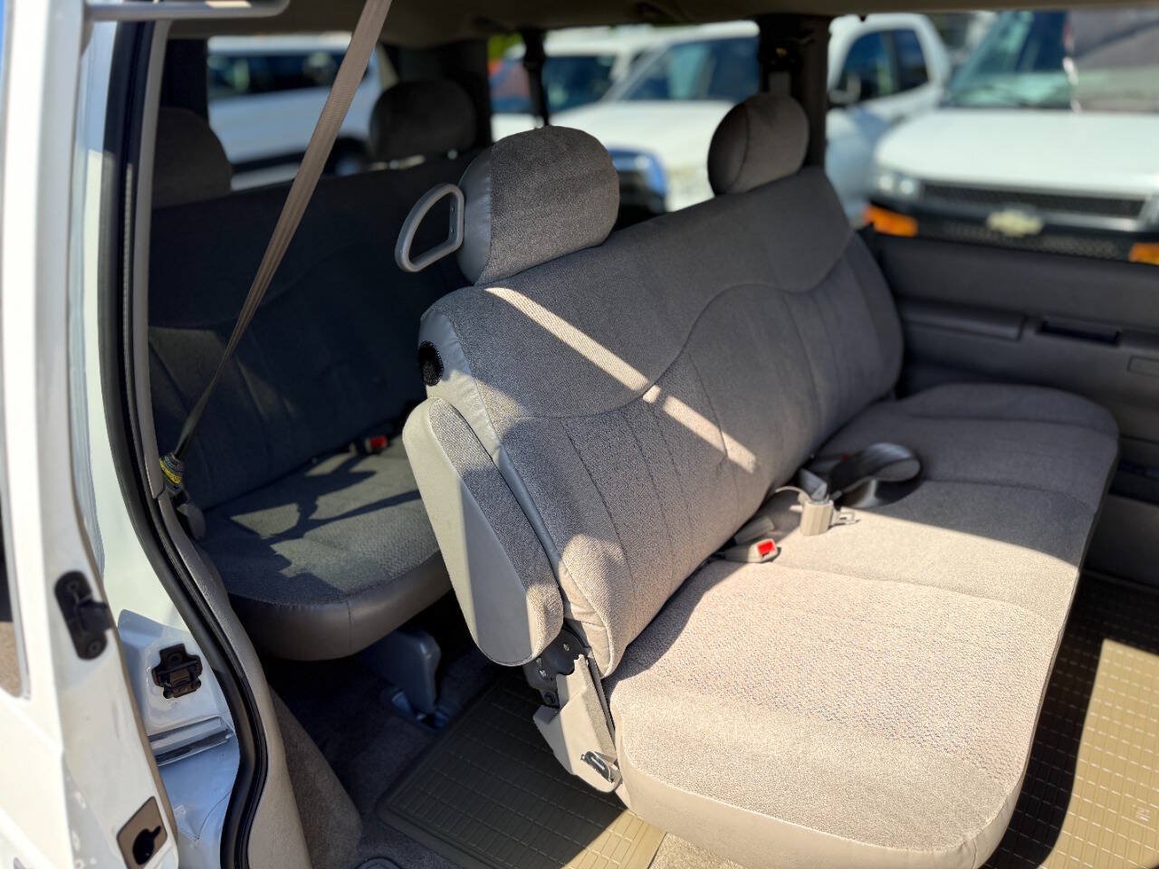 Used 2003 Chevrolet Astro LT AWD/4WD image 12