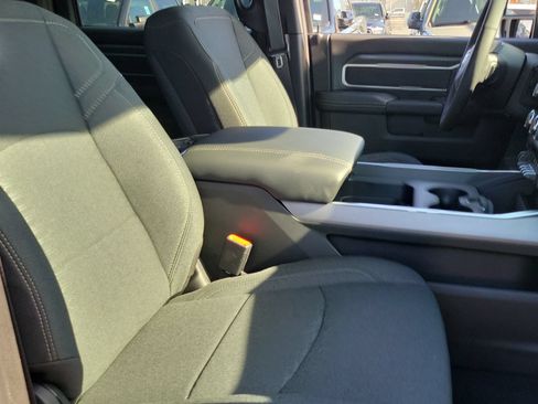 New 2026 RAM 2500 Big Horn AWD/4WD image 18