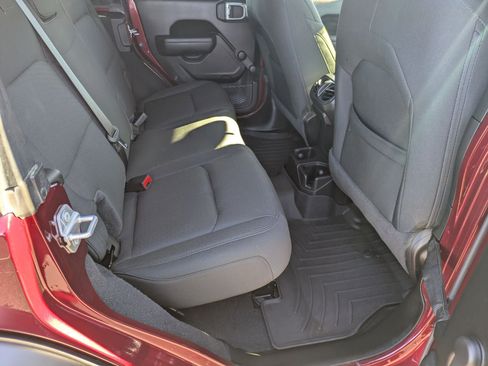 Certified 2021 Jeep Wrangler Unlimited Sport image 28