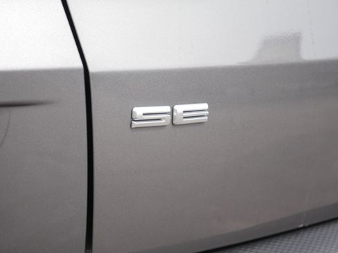 Certified 2022 Ford Escape SE w/ SE Sport Appearance Package image 20