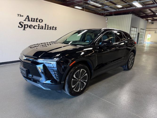 Used 2024 Chevrolet Blazer EV LT AWD/4WD image 1